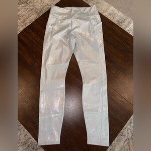 Shimmering Women's Leggings in Silver